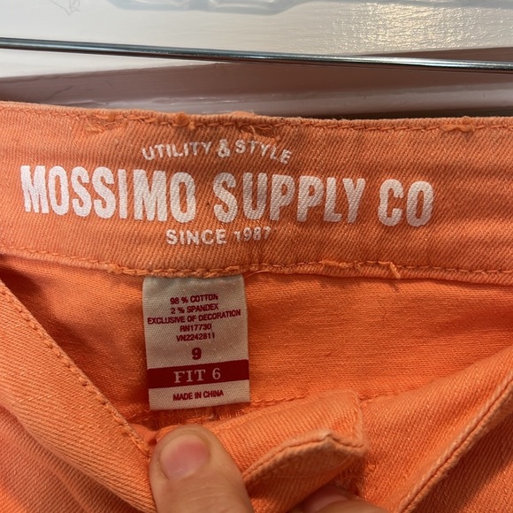 Mossimo Supply Co. Orange cuffed Jean Shorts Casual Style size 9. - Picture 3 of 7